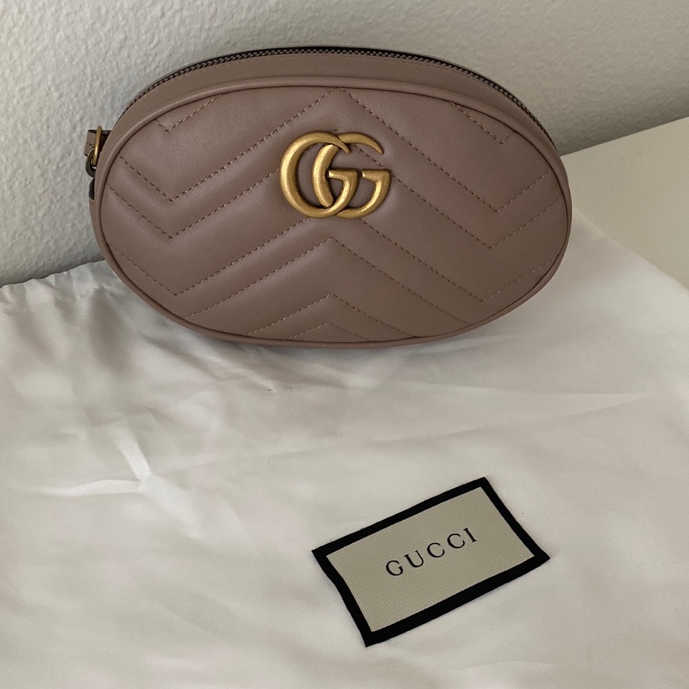 Gucci GG Mormont belt bag